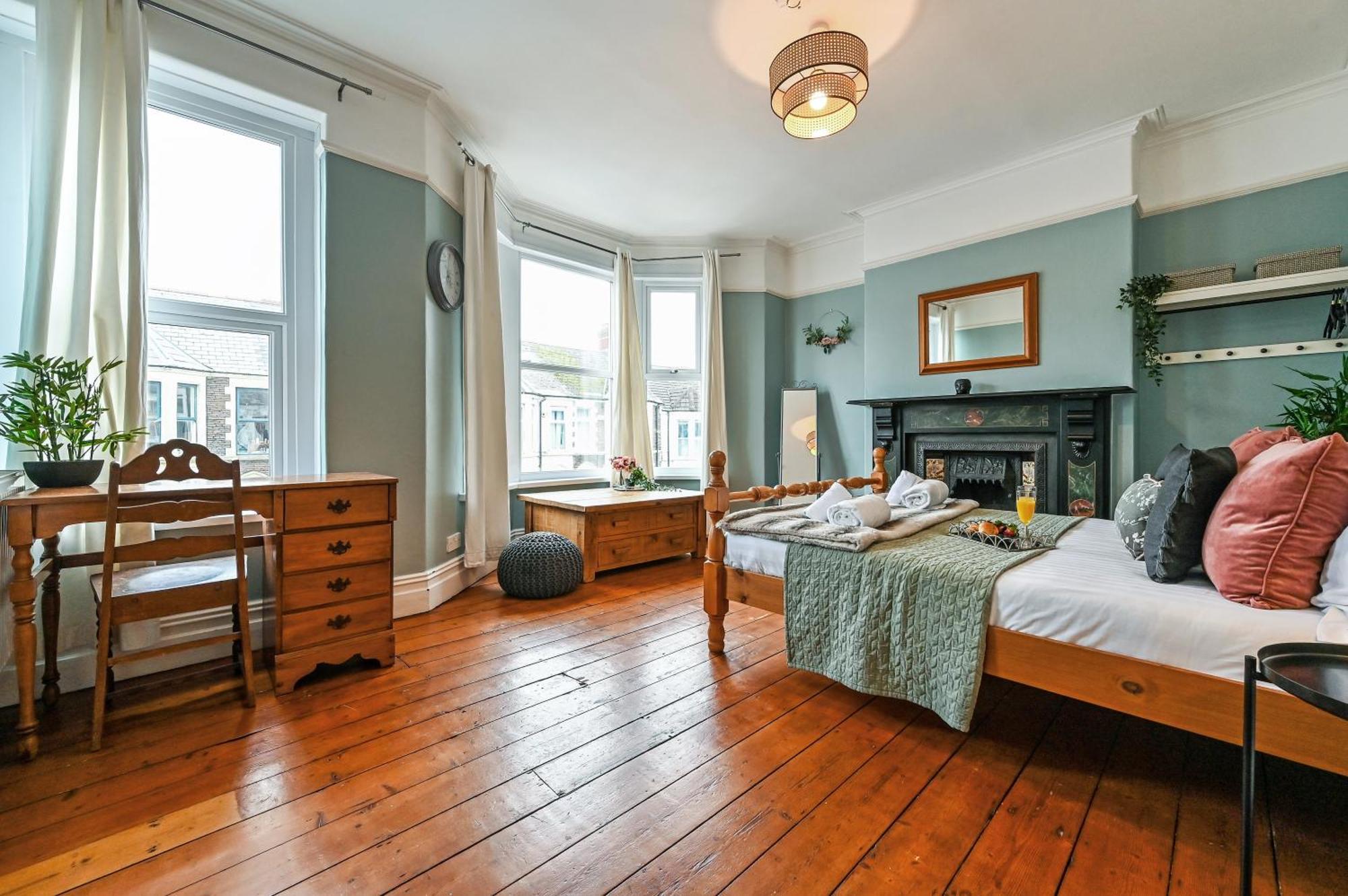 Beautiful Townhouse, Great Location - Pet Friendly Vila Cardiff Exterior foto