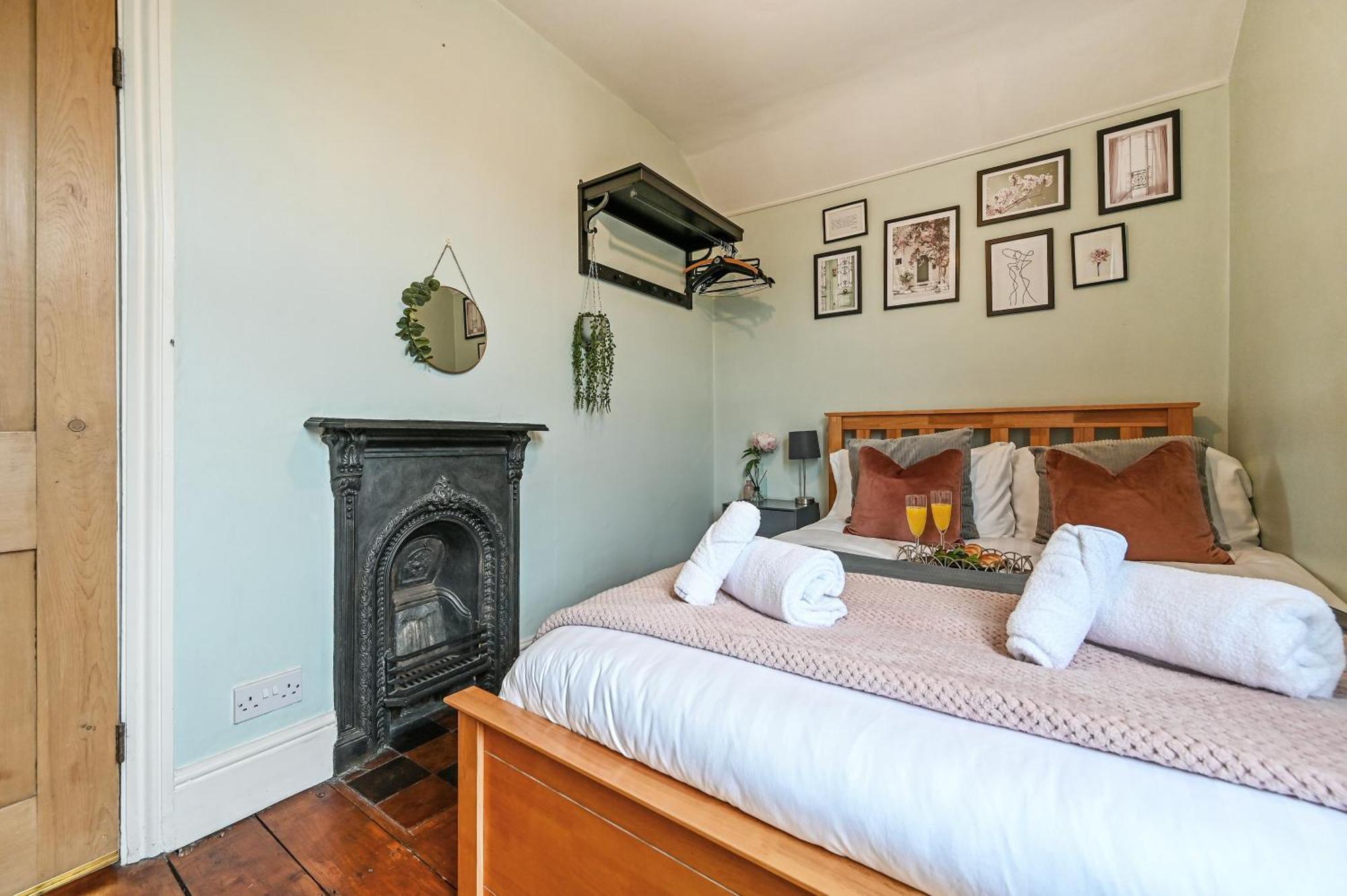 Beautiful Townhouse, Great Location - Pet Friendly Vila Cardiff Exterior foto