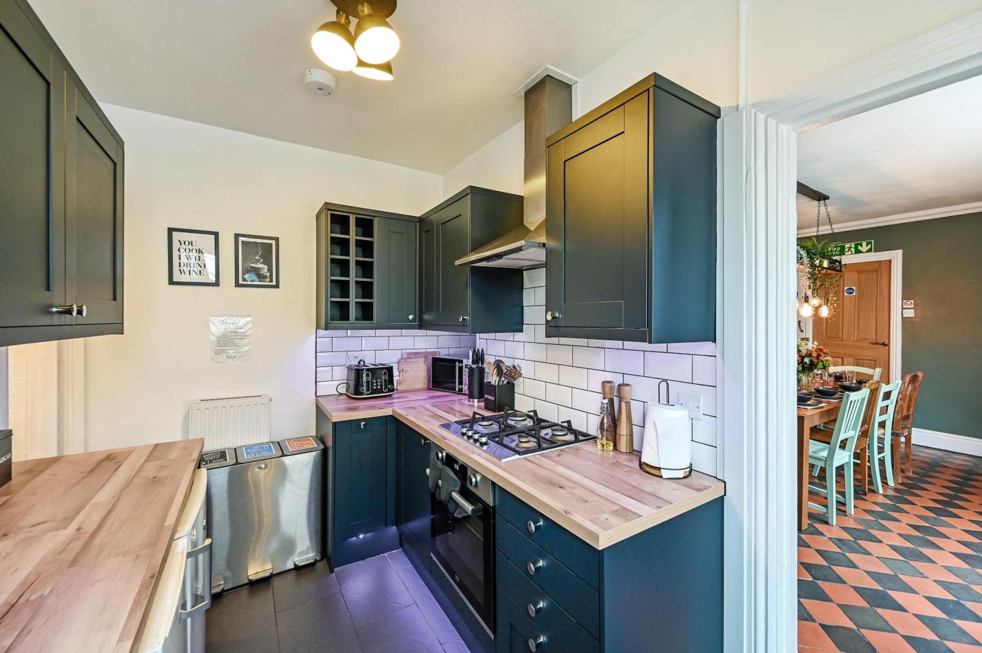 Beautiful Townhouse, Great Location - Pet Friendly Vila Cardiff Exterior foto